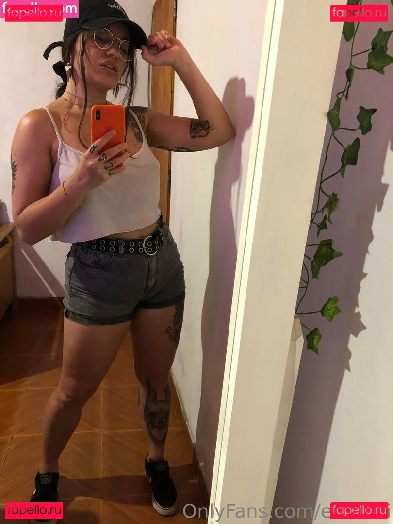 erotiniii Onlyfans Photo Gallery 