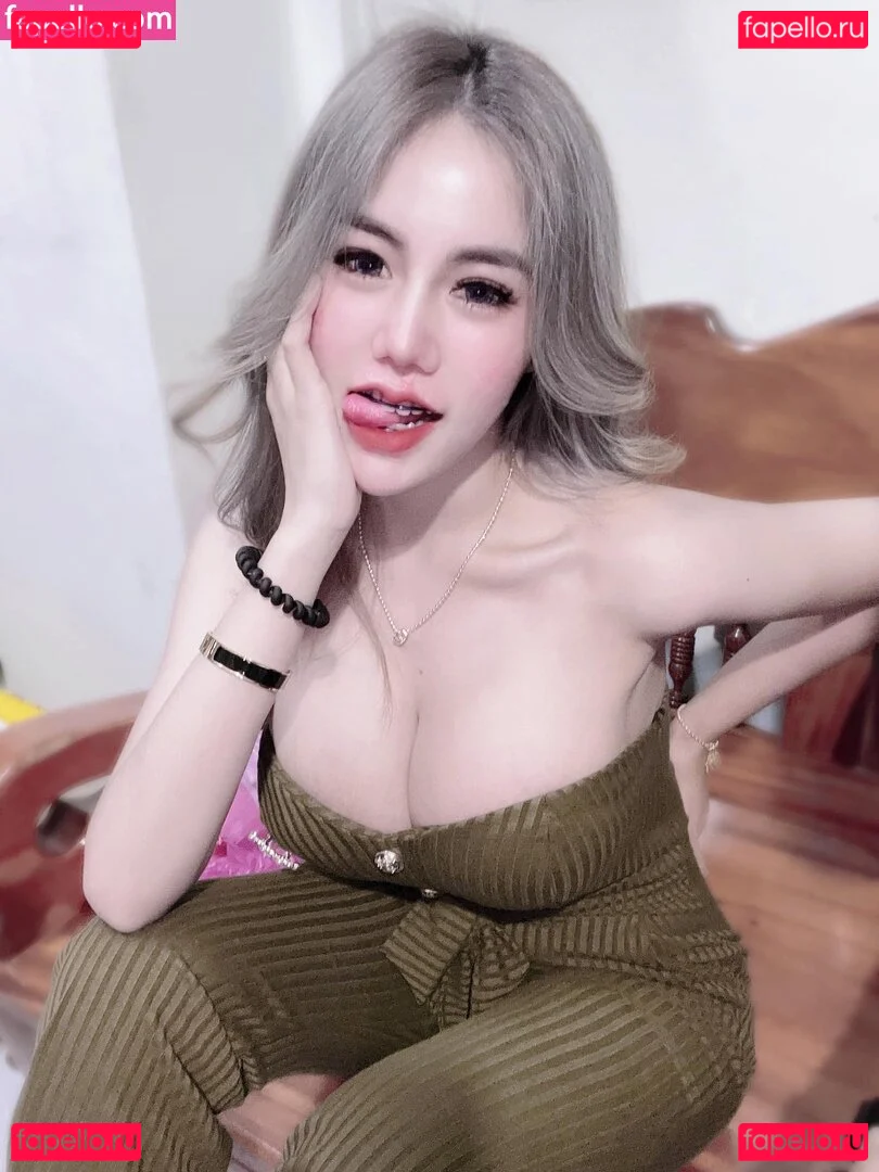 Monruedee Onlyfans Photo Gallery 