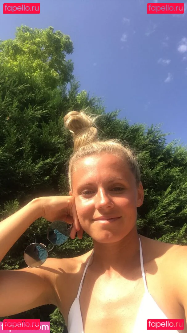 Julia Simic Onlyfans Photo Gallery 