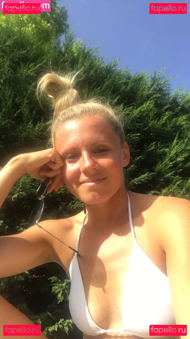 Julia Simic Onlyfans Photo Gallery 