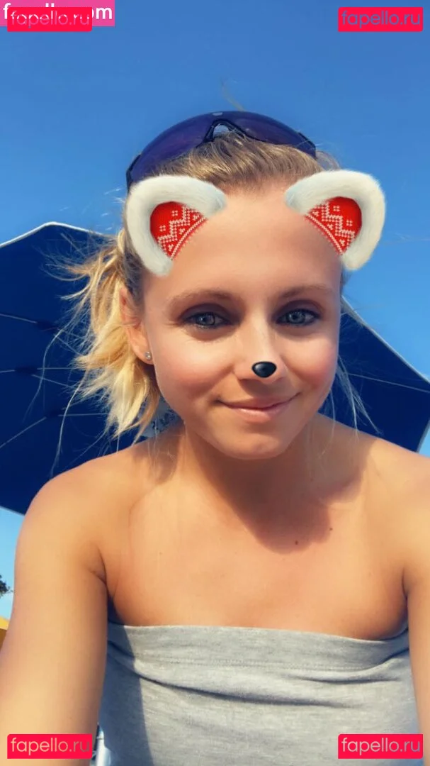 Julia Simic Onlyfans Photo Gallery 
