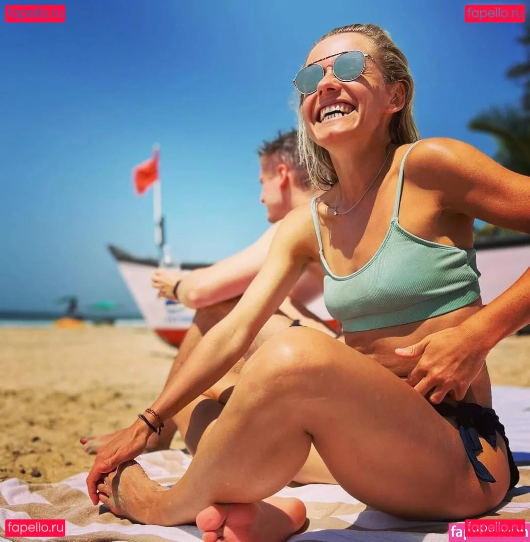 Julia Simic Onlyfans Photo Gallery 