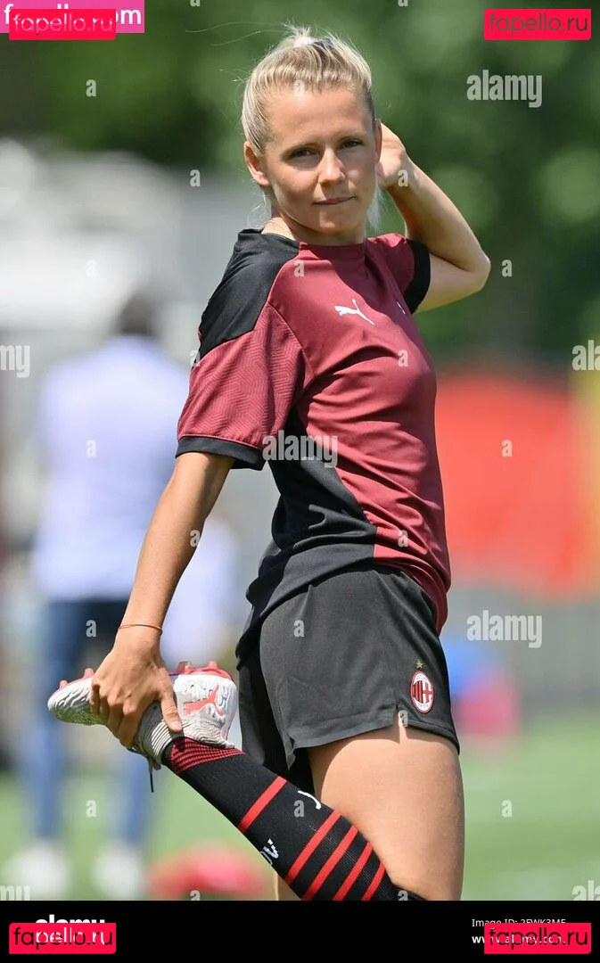 Julia Simic Onlyfans Photo Gallery 