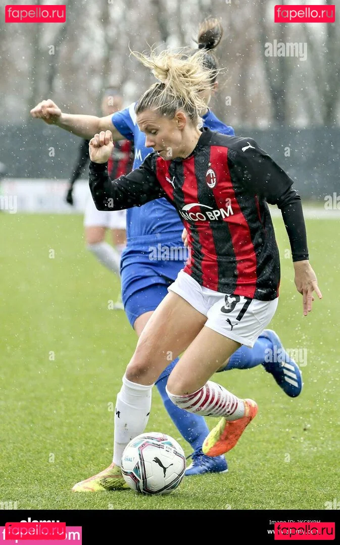 Julia Simic Onlyfans Photo Gallery 