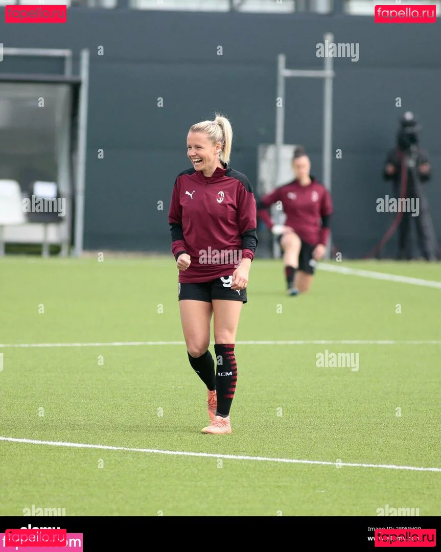 Julia Simic Onlyfans Photo Gallery 