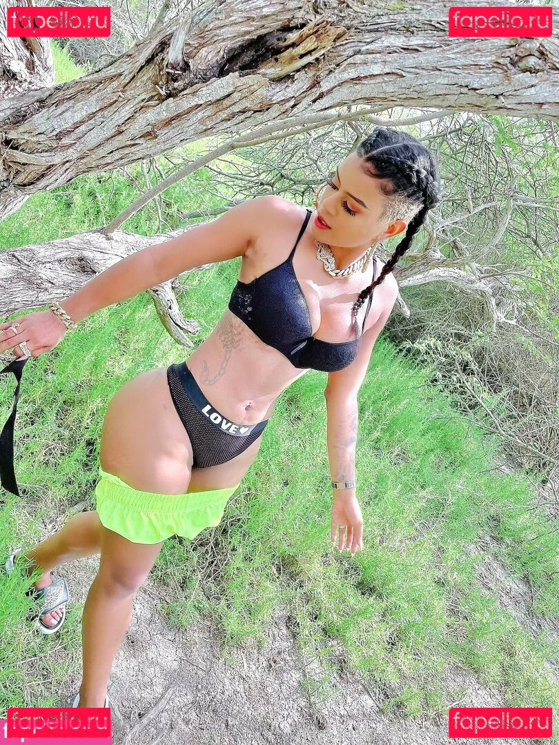 yeraldincom1oficial Onlyfans Photo Gallery 