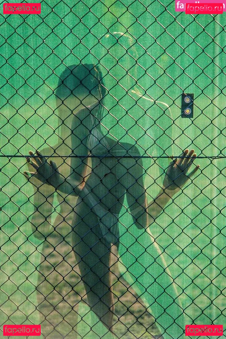 Elle Macpherson Onlyfans Photo Gallery 