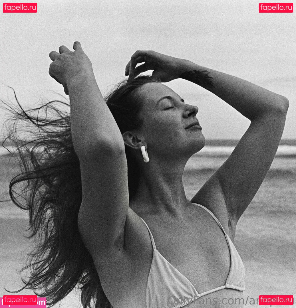 anapuru Onlyfans Photo Gallery 