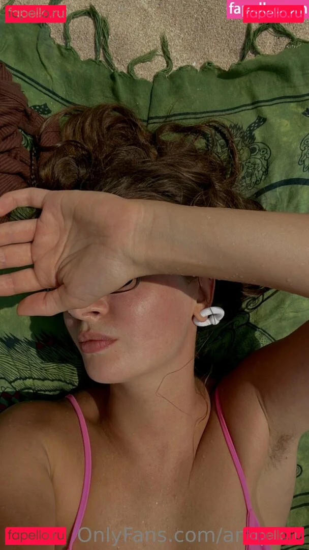 anapuru Onlyfans Photo Gallery 