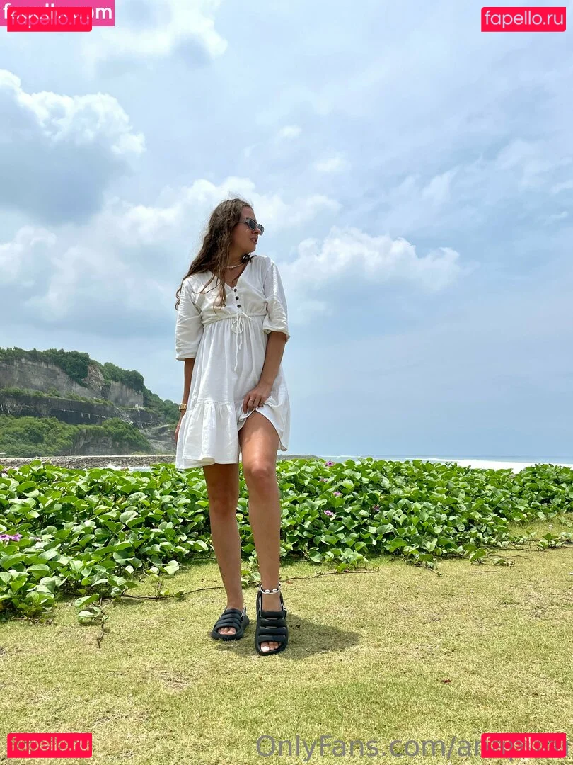 anapuru Onlyfans Photo Gallery 