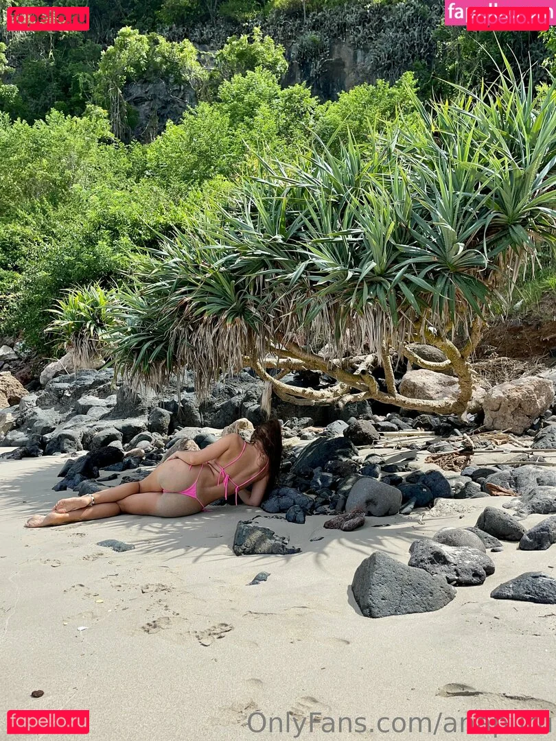 anapuru Onlyfans Photo Gallery 