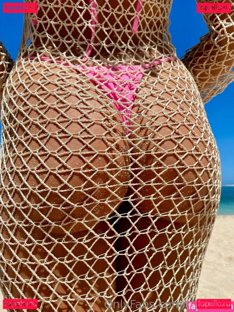 anapuru Onlyfans Photo Gallery 