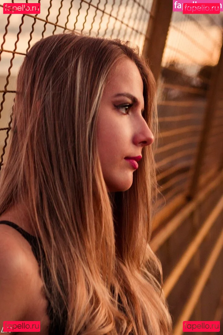 Roberta Pfaff Onlyfans Photo Gallery 