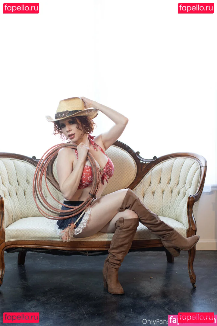 lunasnow Onlyfans Photo Gallery 