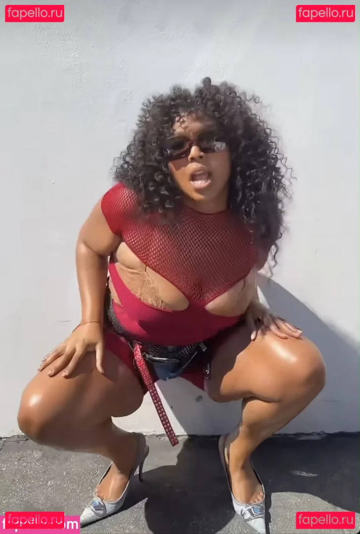Lizzo Onlyfans Photo Gallery 