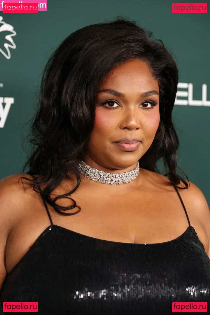 Lizzo Onlyfans Photo Gallery 