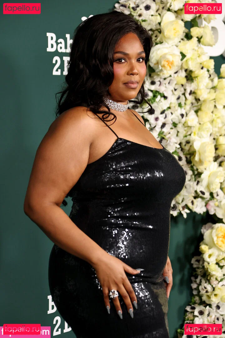 Lizzo Onlyfans Photo Gallery 