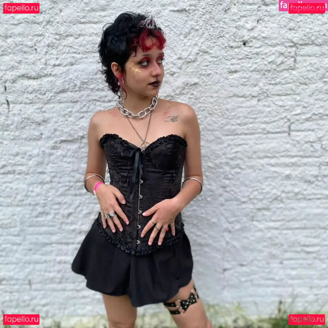 Aurwrayag Onlyfans Photo Gallery 