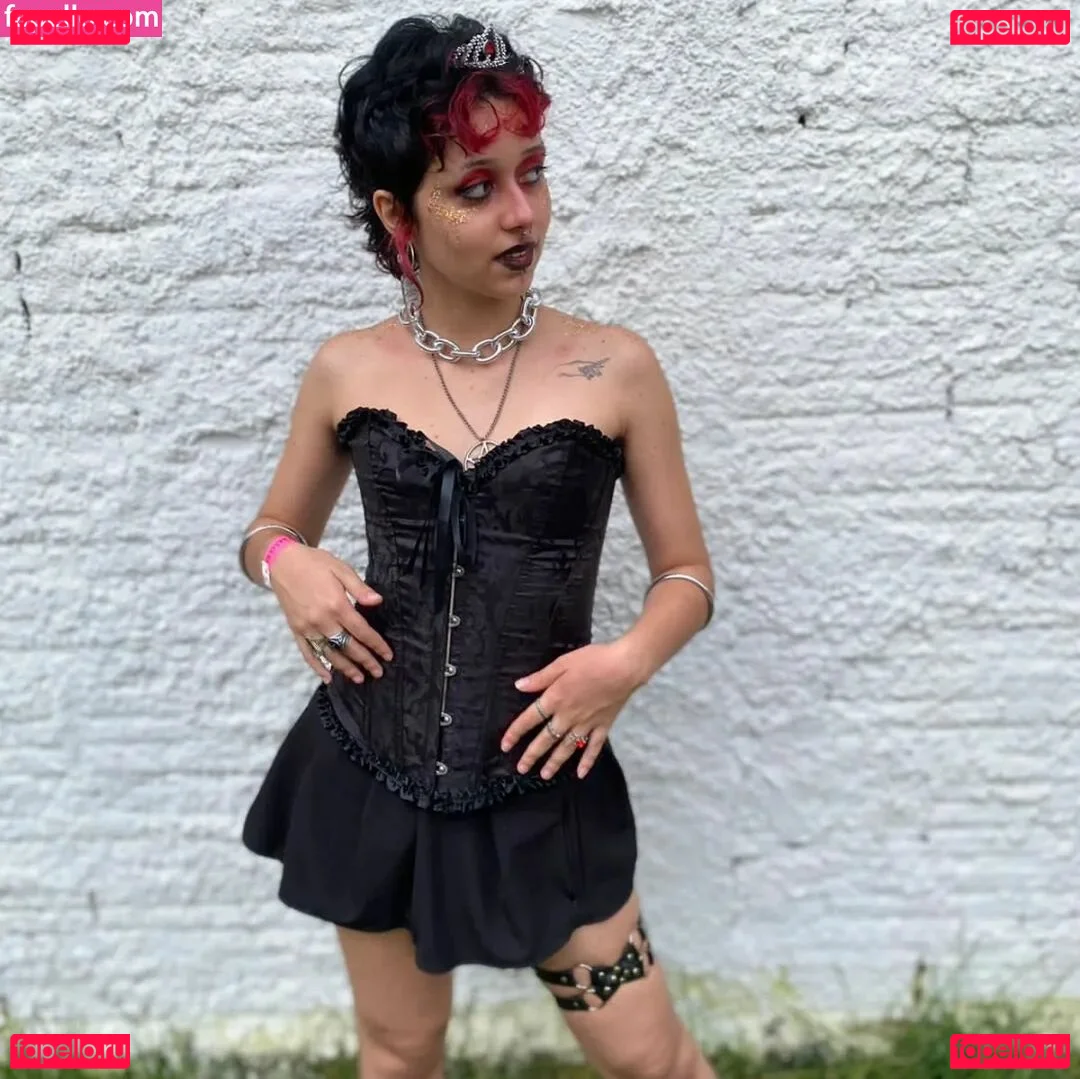 Aurwrayag Onlyfans Photo Gallery 