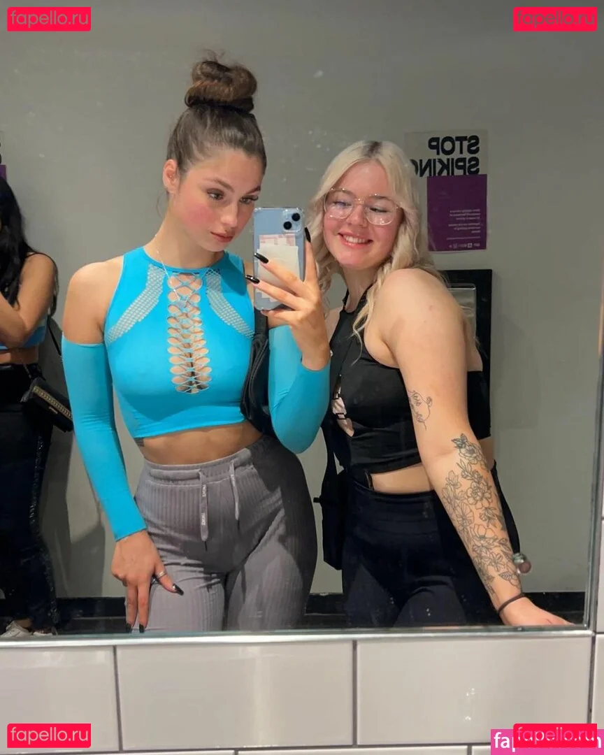 Izzy Lewis Onlyfans Photo Gallery 