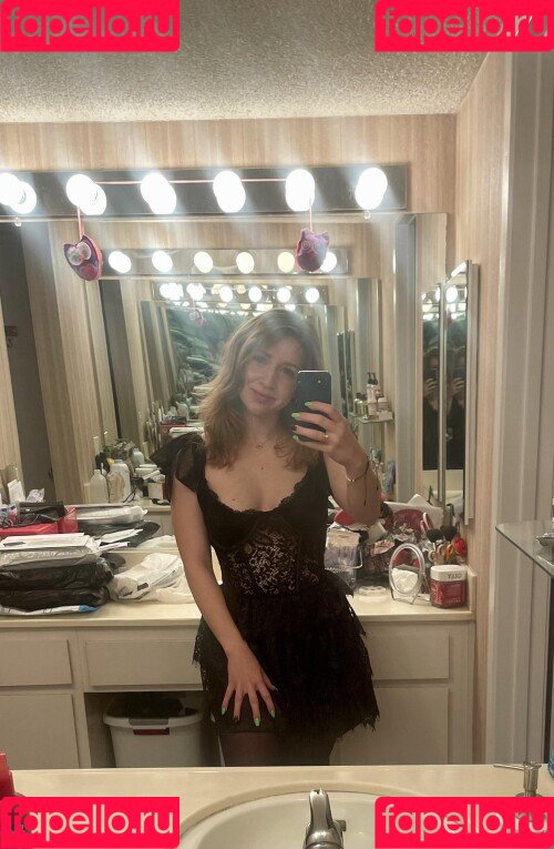 Robynator23 Onlyfans Photo Gallery 