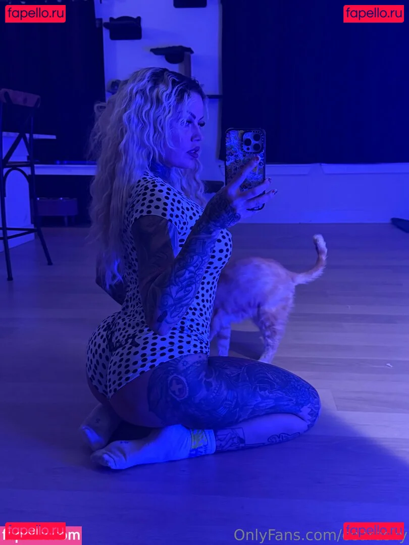 cearasky Onlyfans Photo Gallery 