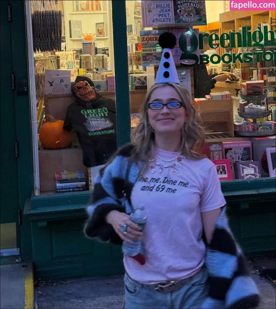 Haley Lu Richardson Onlyfans Photo Gallery 