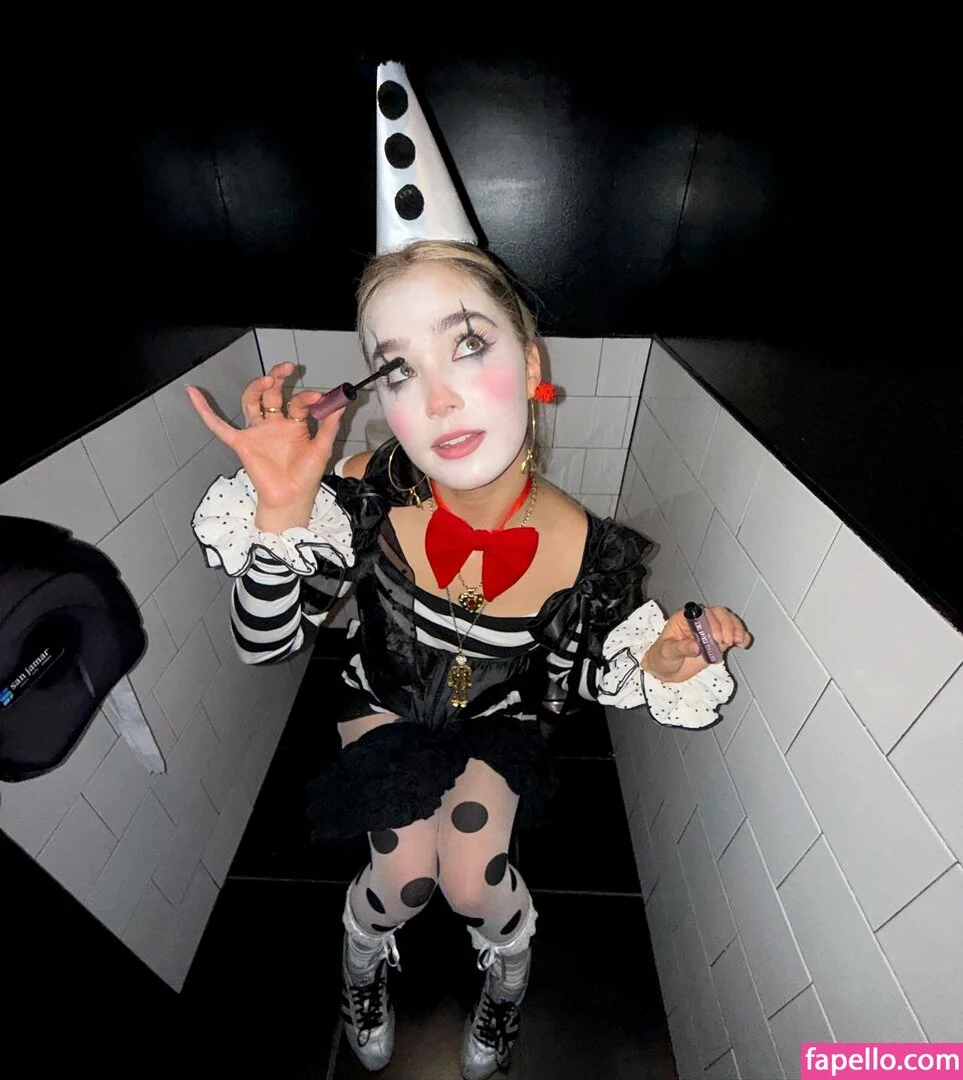 Haley Lu Richardson Onlyfans Photo Gallery 