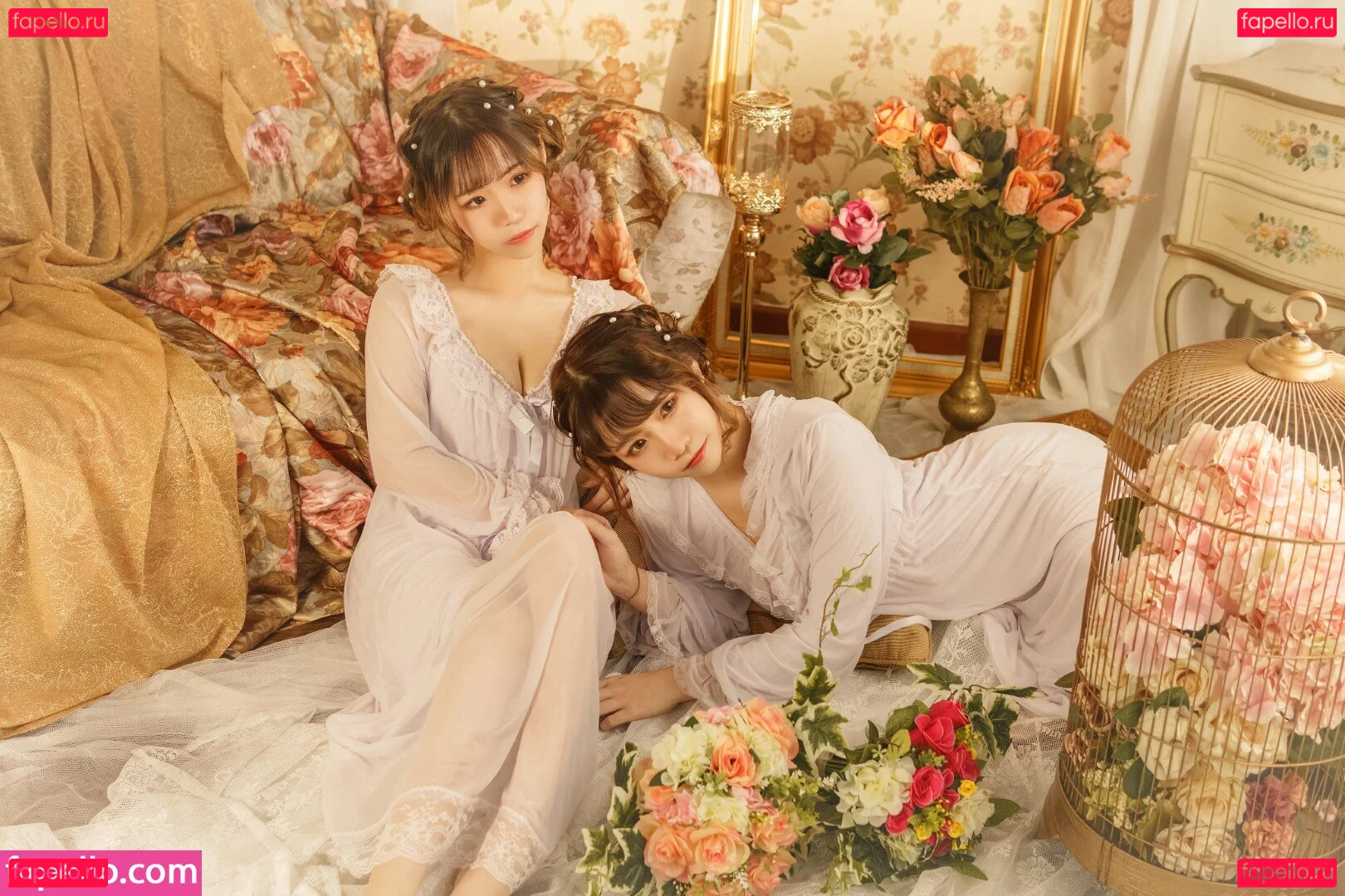 Carol X Iris Onlyfans Photo Gallery 