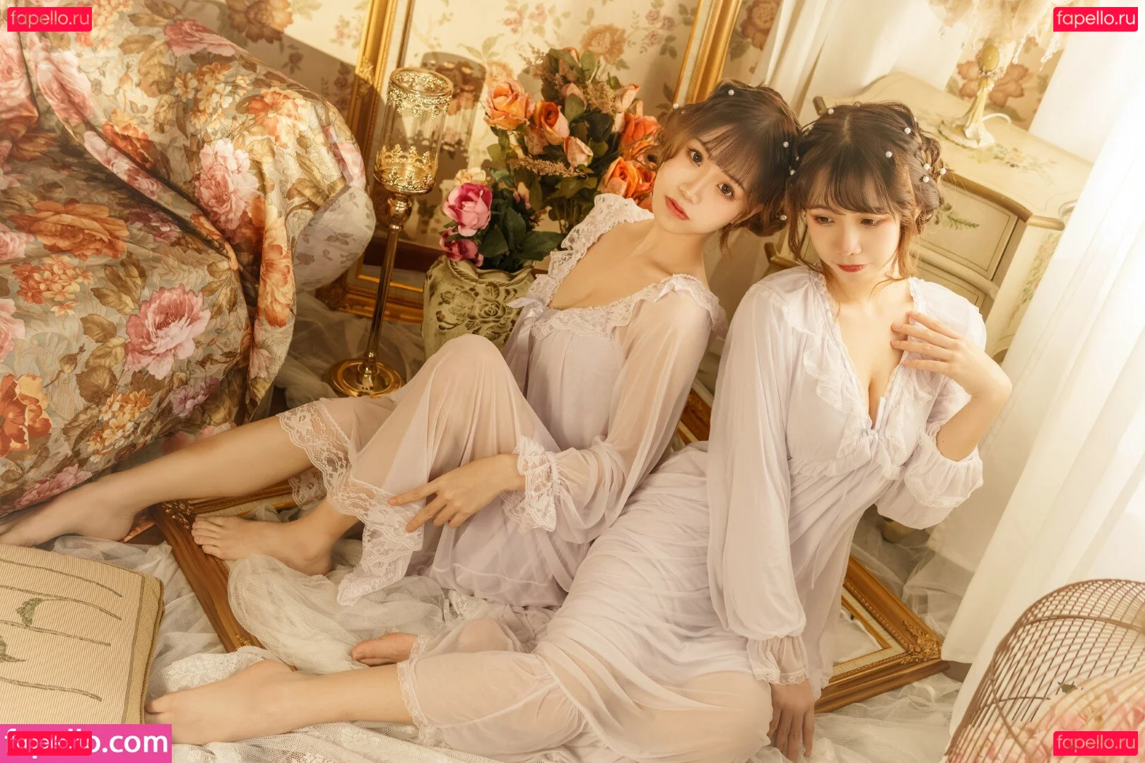 Carol X Iris Onlyfans Photo Gallery 