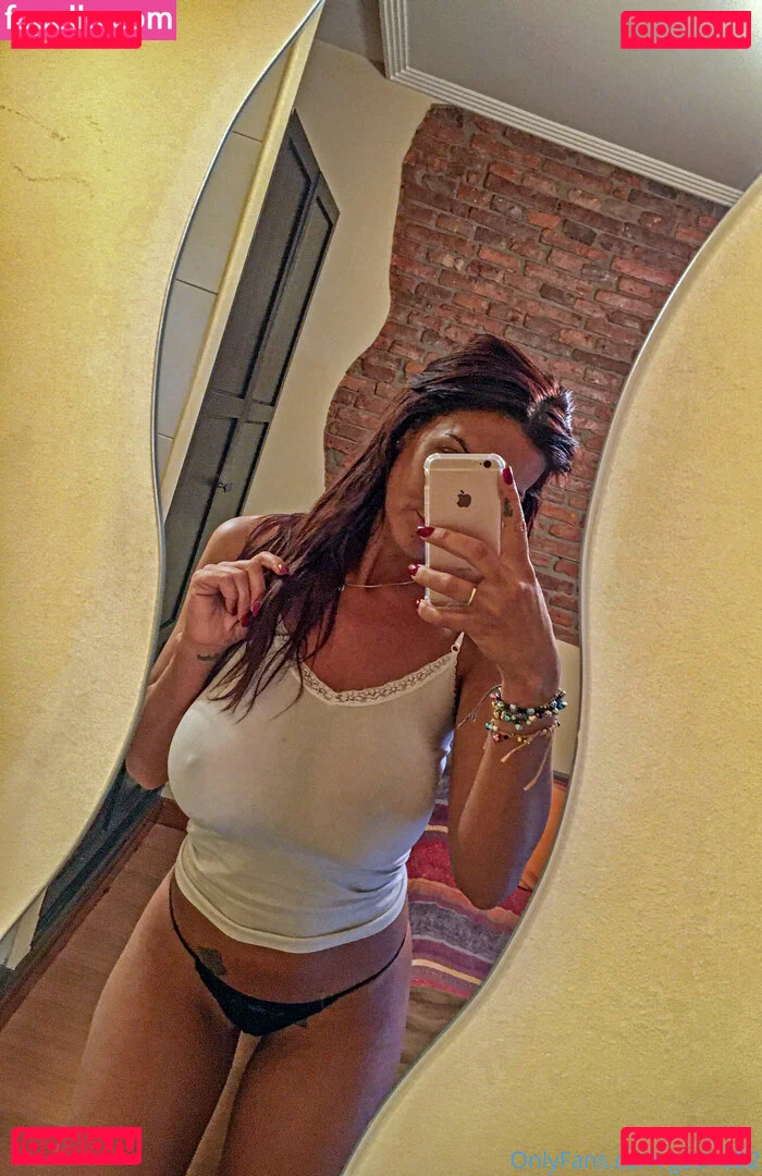 Gatina22 Onlyfans Photo Gallery 