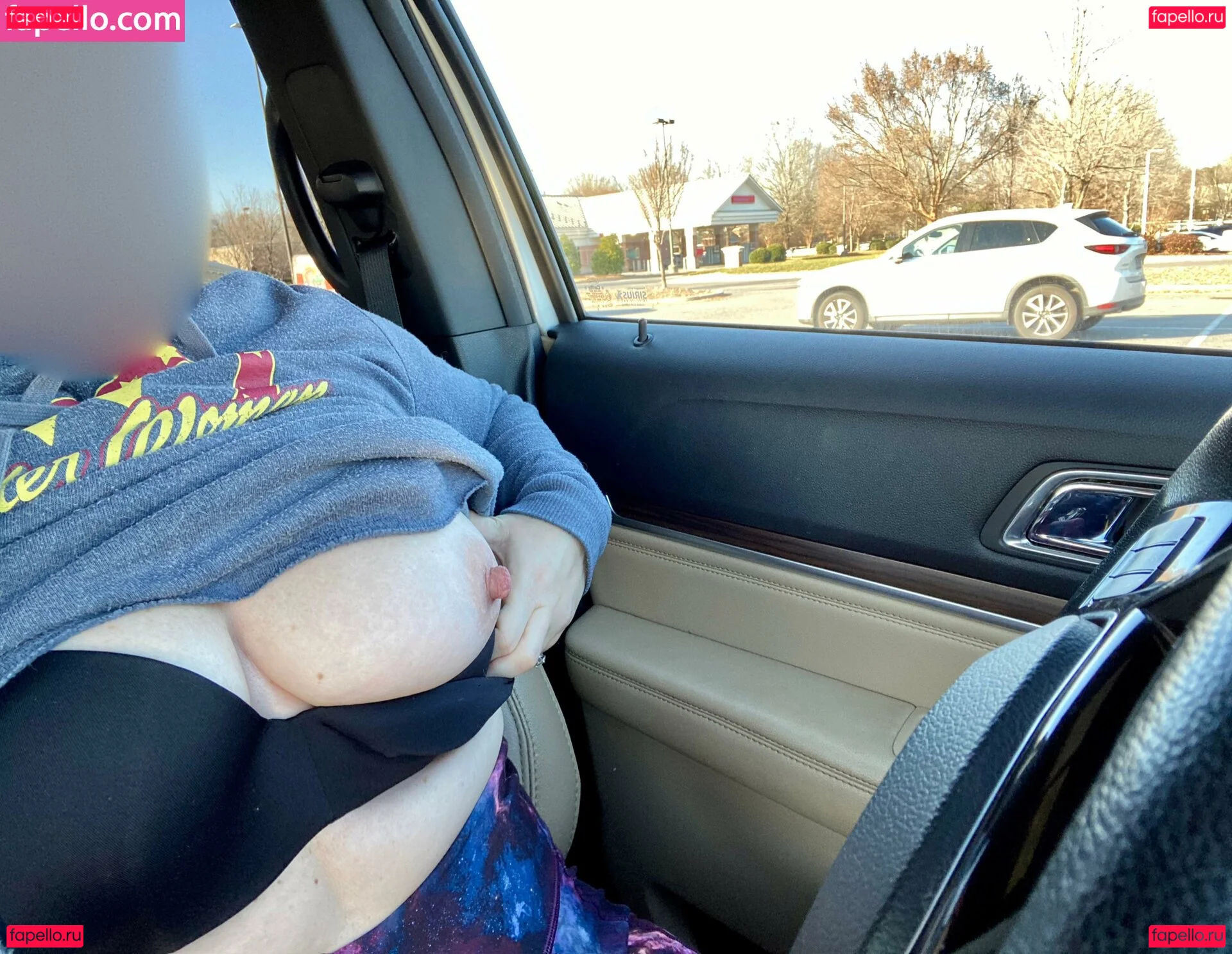 NipplyNurse Onlyfans Photo Gallery 