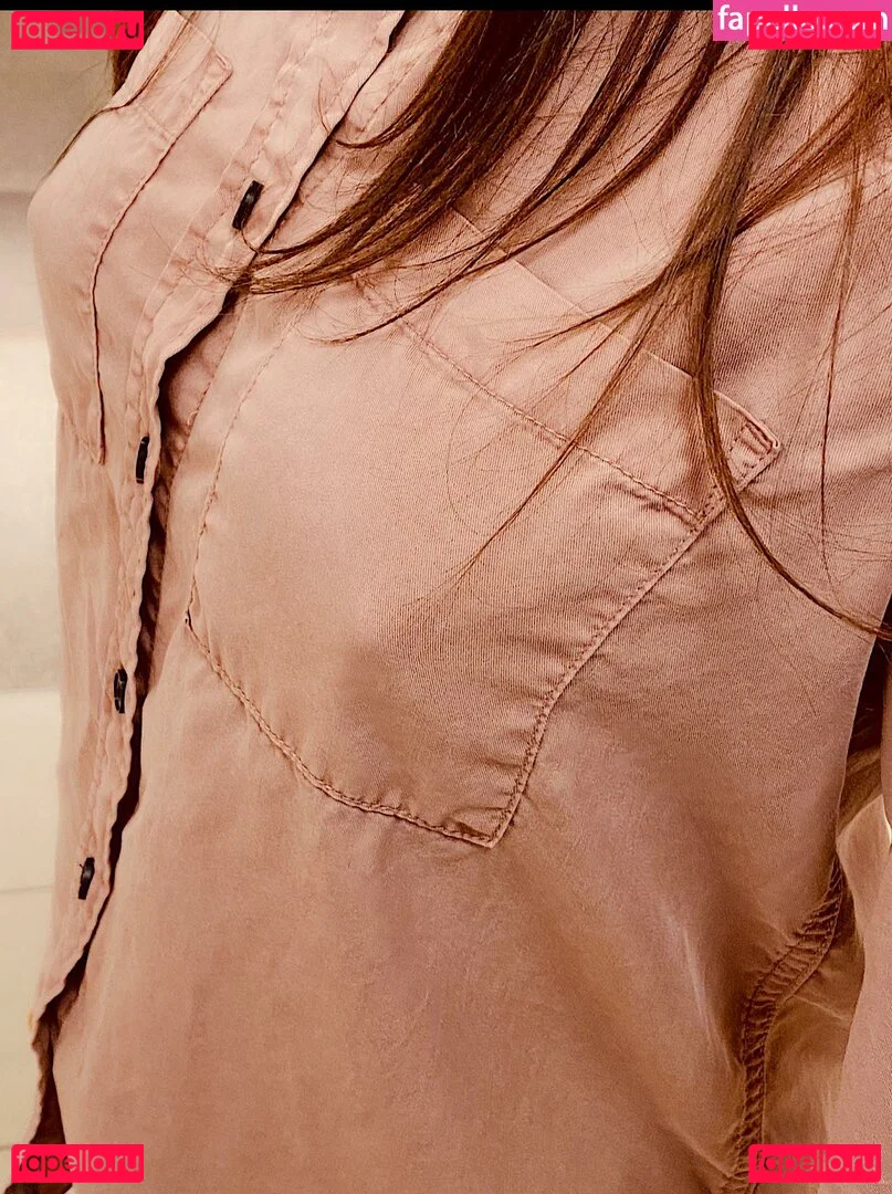 NipplyNurse Onlyfans Photo Gallery 