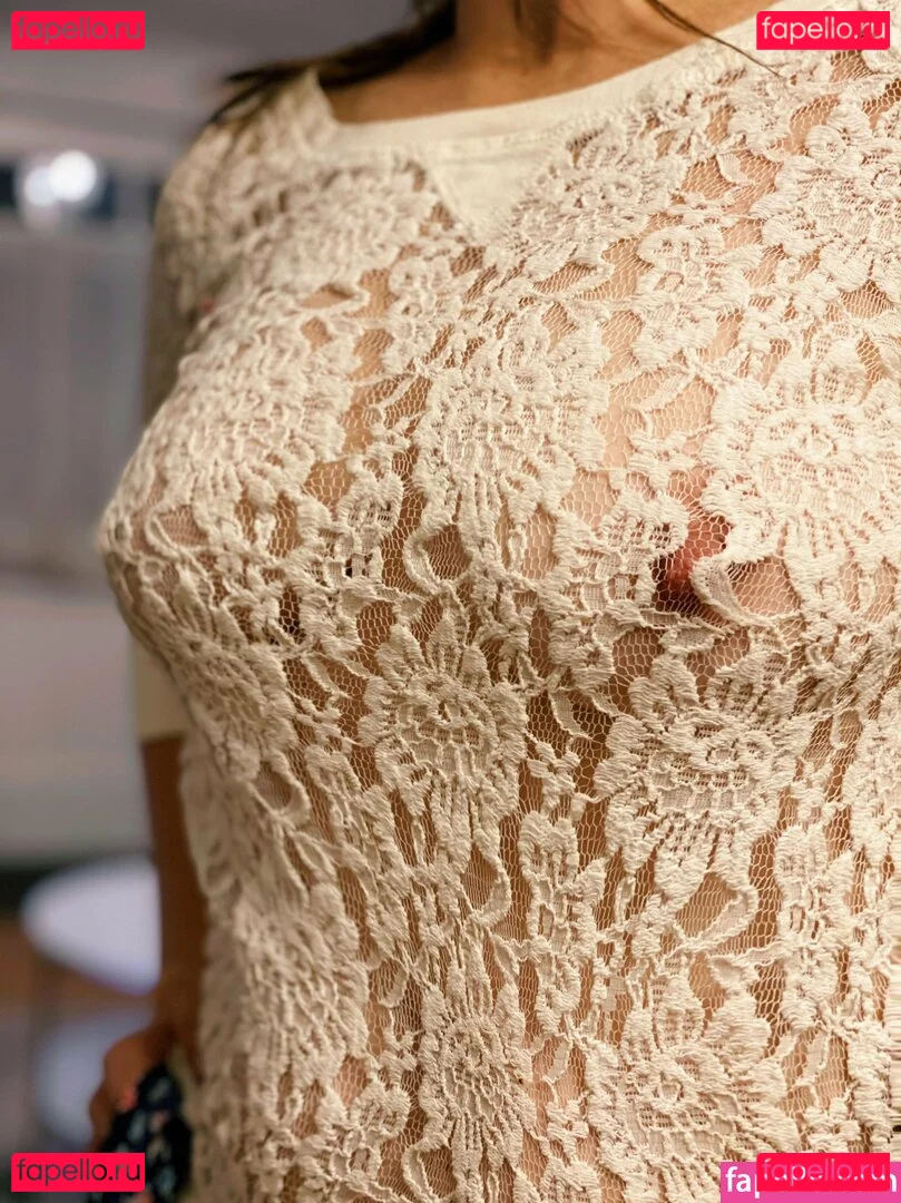 NipplyNurse Onlyfans Photo Gallery 