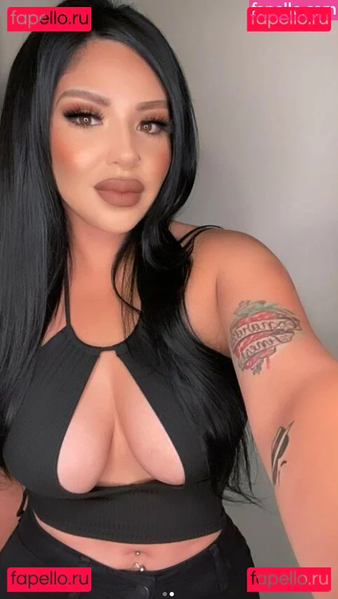 Champagne Chronicles Onlyfans Photo Gallery 