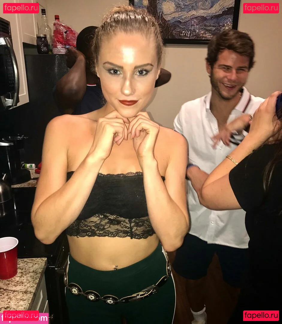 Kendall Ripetta Onlyfans Photo Gallery 