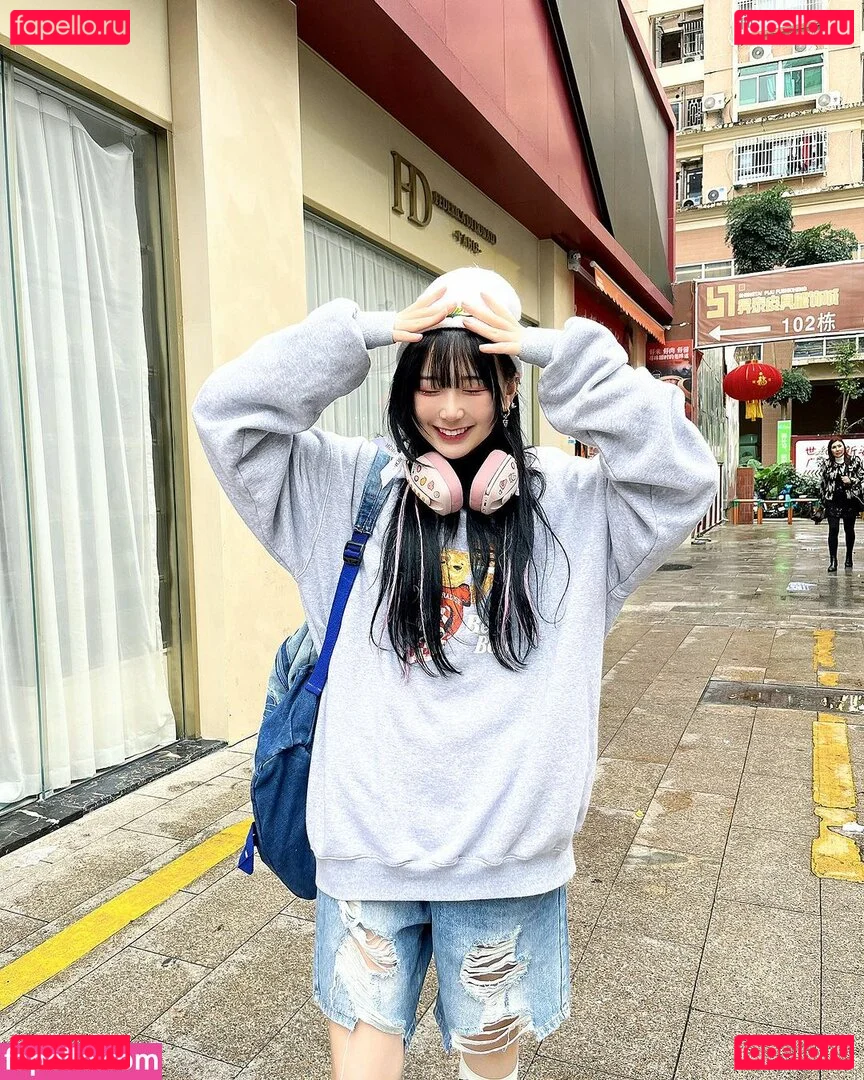 akari_813 Onlyfans Photo Gallery 