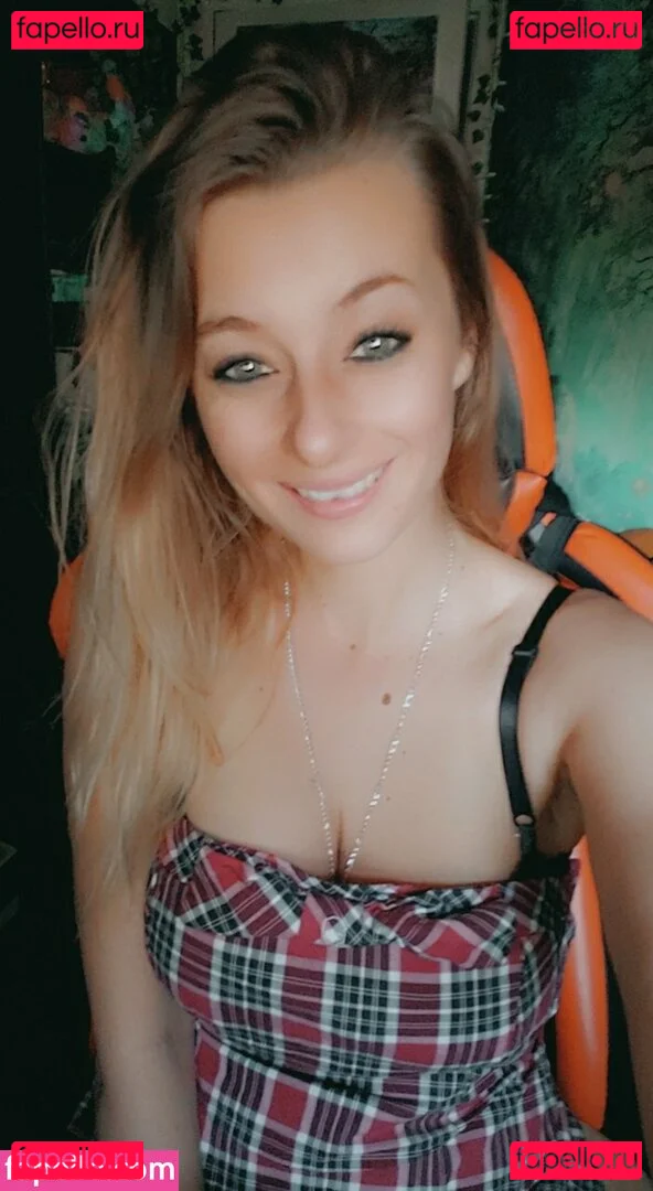 Asiagoespro Onlyfans Photo Gallery 