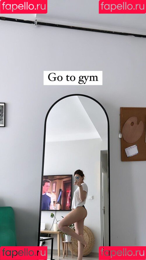 Buse Yılmaz Onlyfans Photo Gallery 