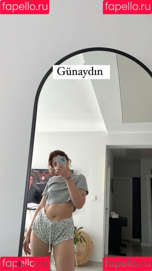 Buse Yılmaz Onlyfans Photo Gallery 
