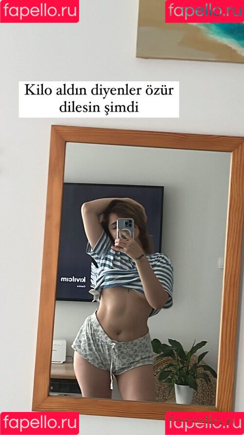 Buse Yılmaz Onlyfans Photo Gallery 