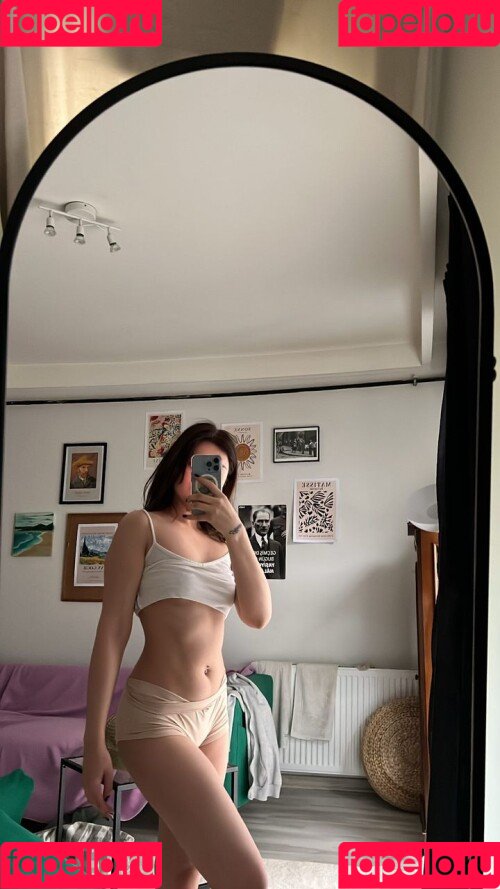 Buse Yılmaz Onlyfans Photo Gallery 