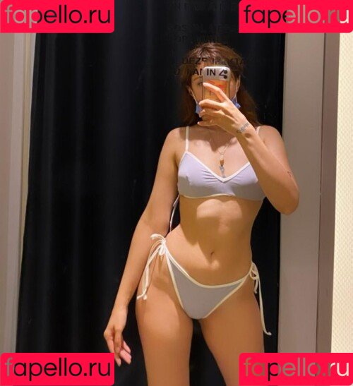 Buse Yılmaz Onlyfans Photo Gallery 