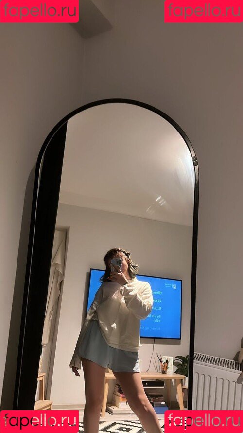 Buse Yılmaz Onlyfans Photo Gallery 