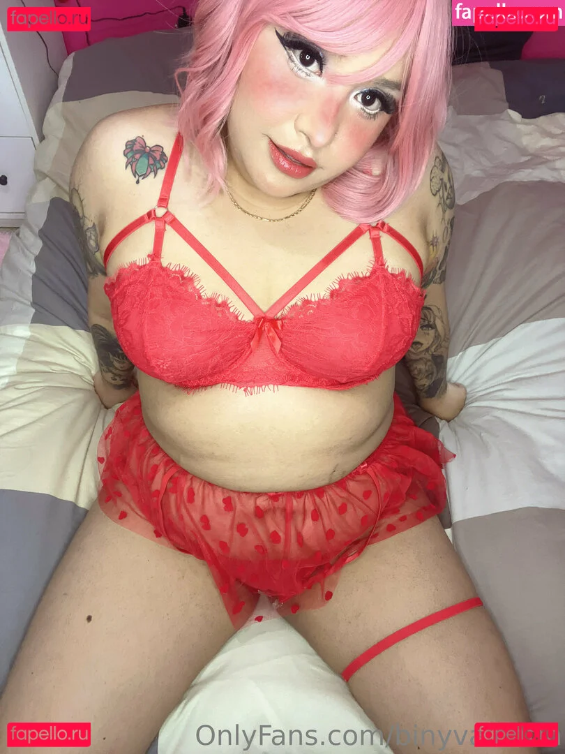 binyvalentin Onlyfans Photo Gallery 