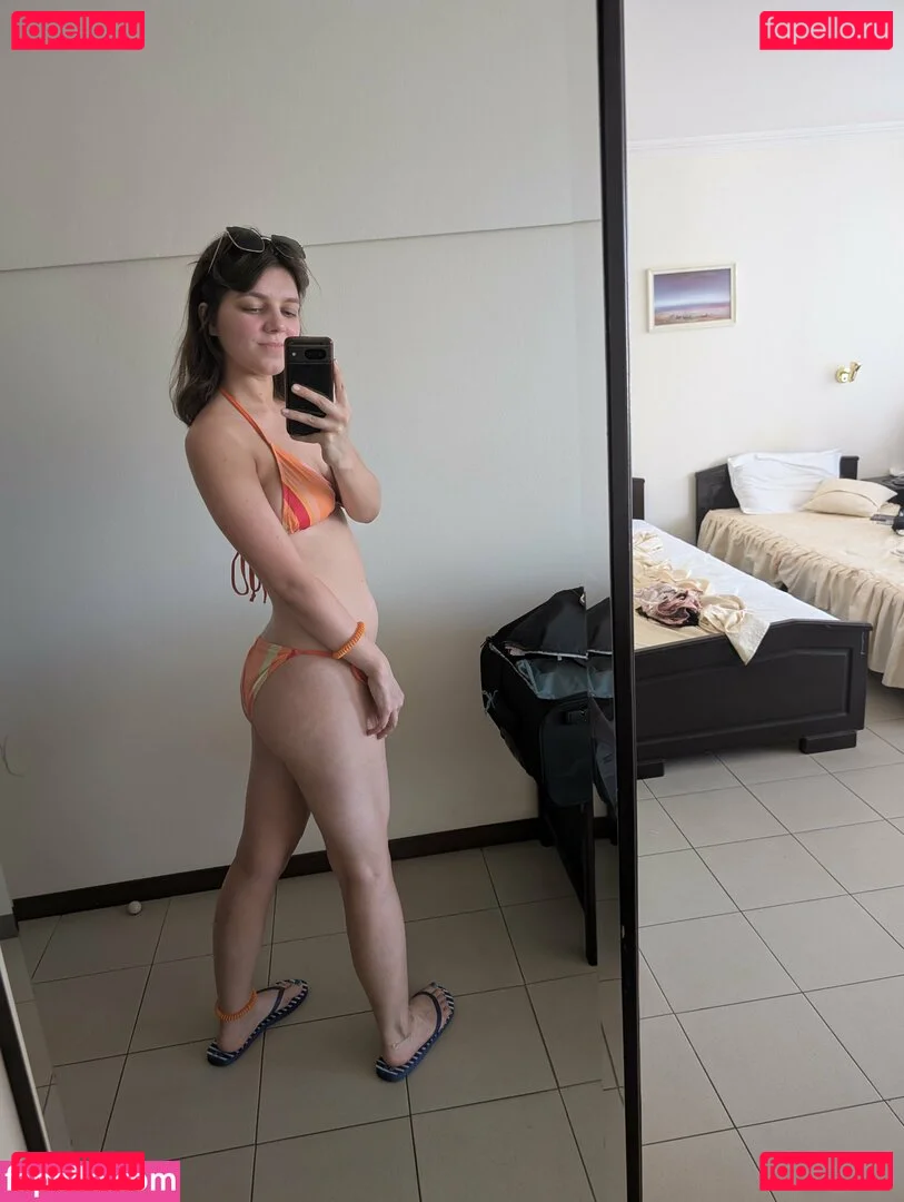 eve-apple Onlyfans Photo Gallery 