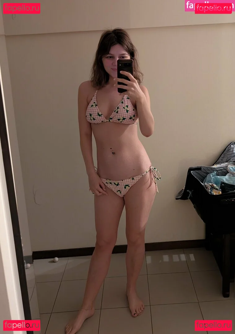 eve-apple Onlyfans Photo Gallery 