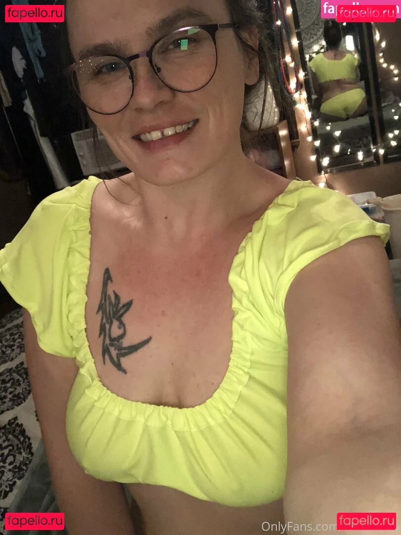 nikkihippy Onlyfans Photo Gallery 