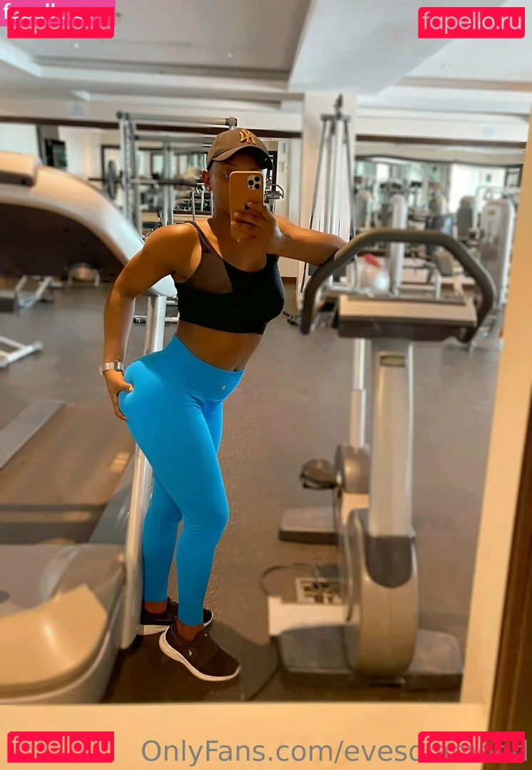 evesdiamond Onlyfans Photo Gallery 