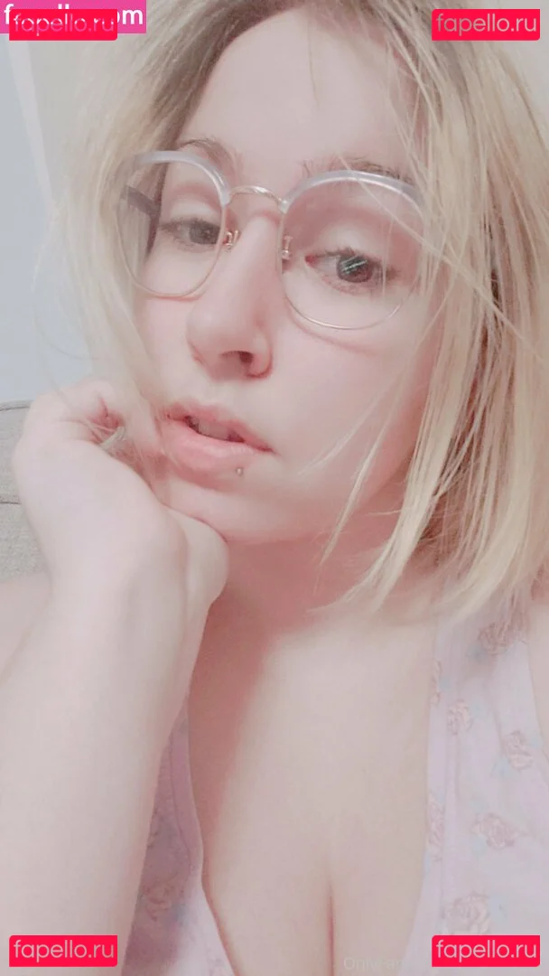 peachyneko Onlyfans Photo Gallery 